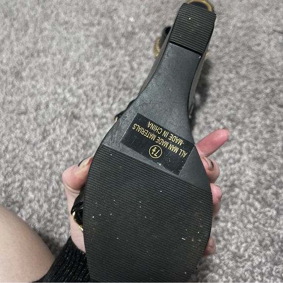 Fashion Nova Gold and Black wedge heels - Picture 5 of 5
